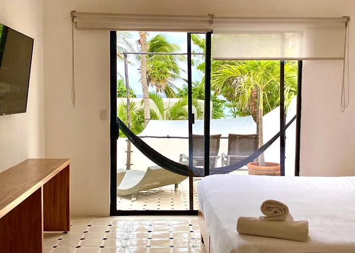 Exclusive Steps From The Playacar * Playa del Carmen
