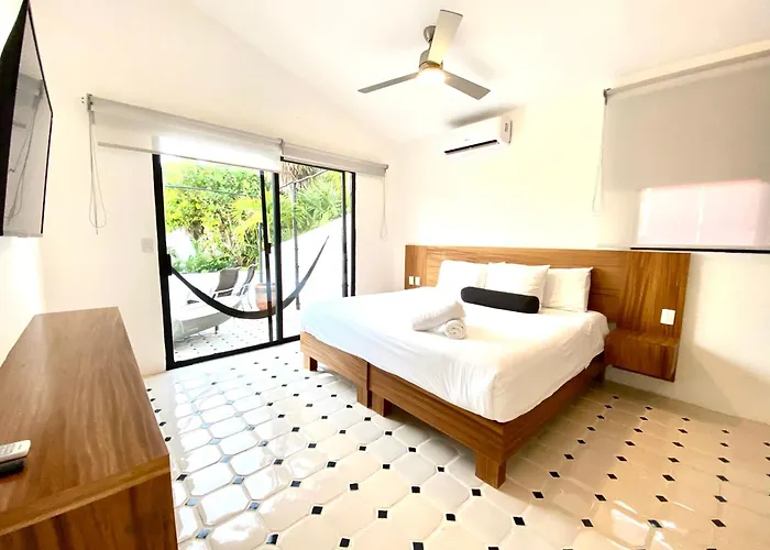 Exclusive Steps From The Playacar Pousada Playa del Carmen