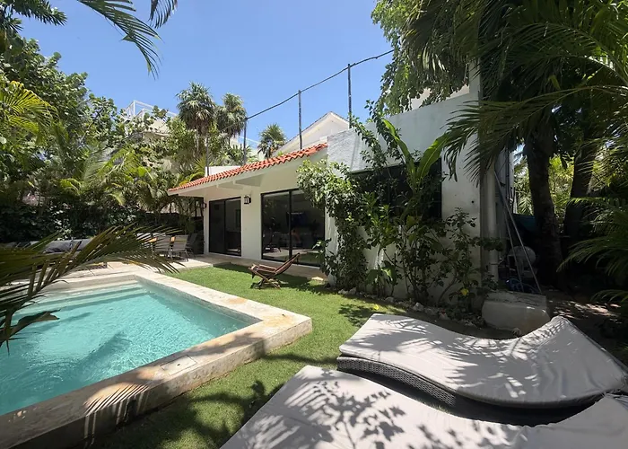 Exclusive Steps From The Playacar Pousada *
